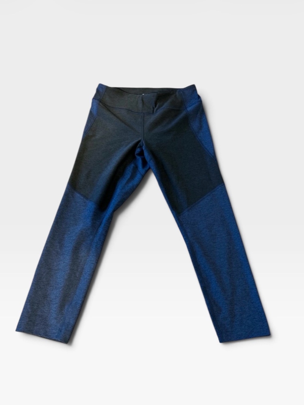 Outdoor Voices Women's Navy and Black Colorblock Leggings